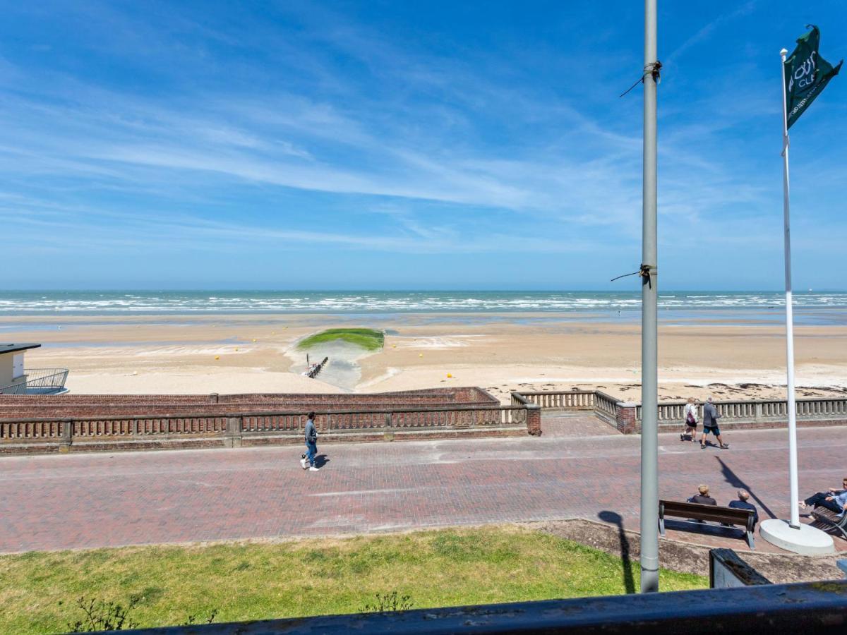 Apartment Les Terrasses Du Casino By Interhome Cabourg Bagian luar foto
